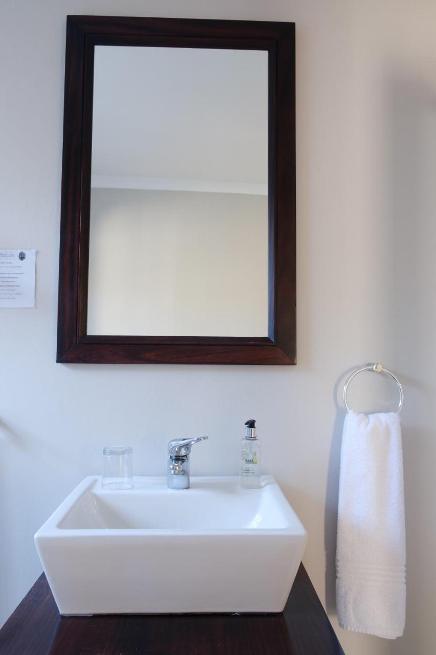 Constantia White Lodge Guest House Cape Town Luaran gambar